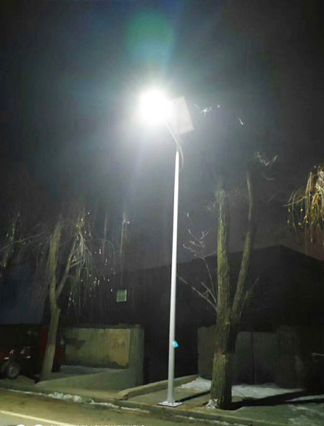 积石山县西吉太阳能路灯项目